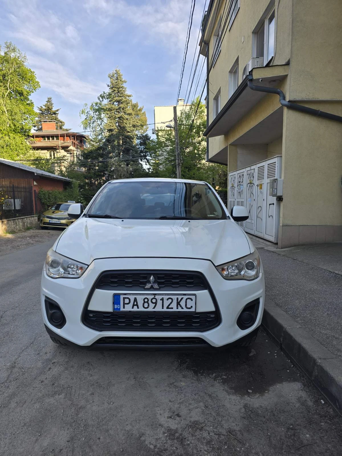 Mitsubishi ASX 1.6i Бенз.Газ BRC+ НОВА скоростна, Пълна история, снимка 2 - Автомобили и джипове - 54416845