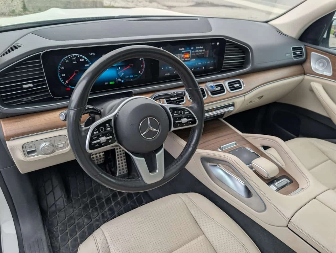 Mercedes-Benz GLS 450 4MATIC * ДИСТРОНИК* 360 КАМЕРА* ОБДУХВАНЕ* ПАНОРАМ, снимка 8 - Автомобили и джипове - 54561895