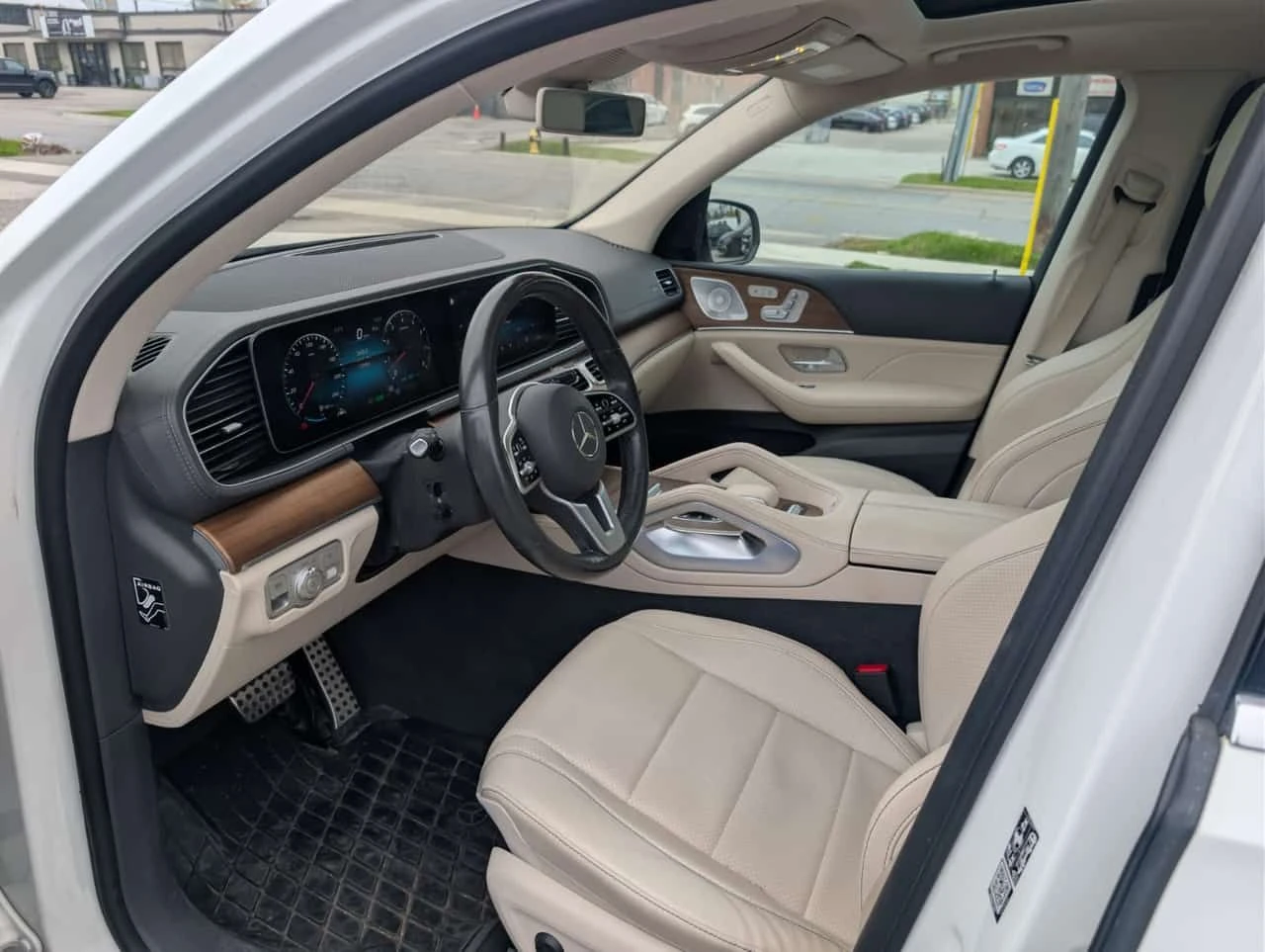 Mercedes-Benz GLS 450 4MATIC * ДИСТРОНИК* 360 КАМЕРА* ОБДУХВАНЕ* ПАНОРАМ, снимка 10 - Автомобили и джипове - 54561895