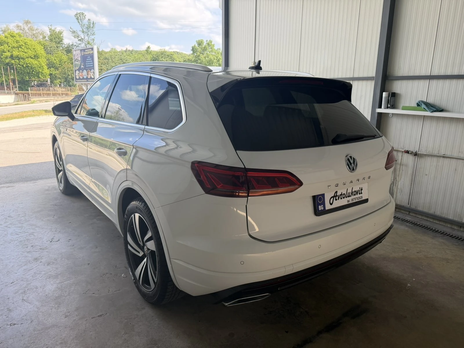 VW Touareg 3.0TDI R-Line, снимка 5 - Автомобили и джипове - 54854792