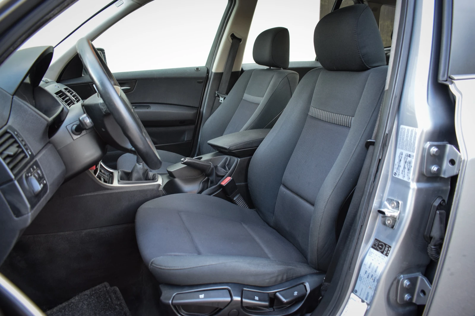 BMW X3 2.0D 150k.c, снимка 8 - Автомобили и джипове - 55087111
