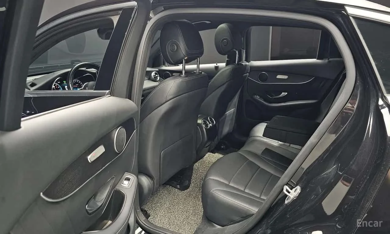 Mercedes-Benz GLC 300 E | АВТОКРЕДИТ БЕЗ ПЪРВОНАЧАЛНА ВНОСКА | , снимка 12 - Автомобили и джипове - 55570514