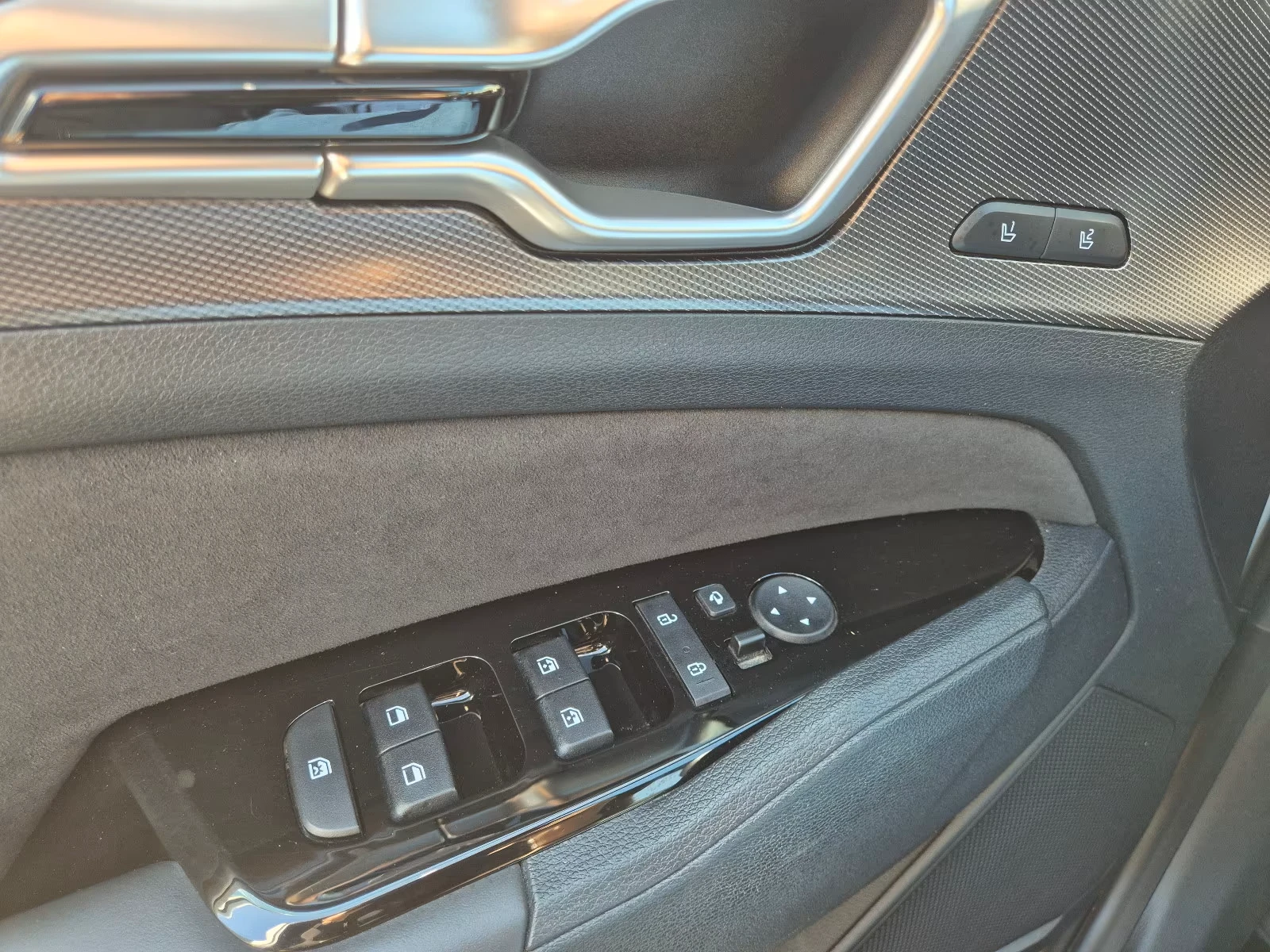 Kia Sportage 1.6T-GDI* GT-Line* 4WD* 360 CAM* DISTR* KEYLESS* , снимка 10 - Автомобили и джипове - 55612978