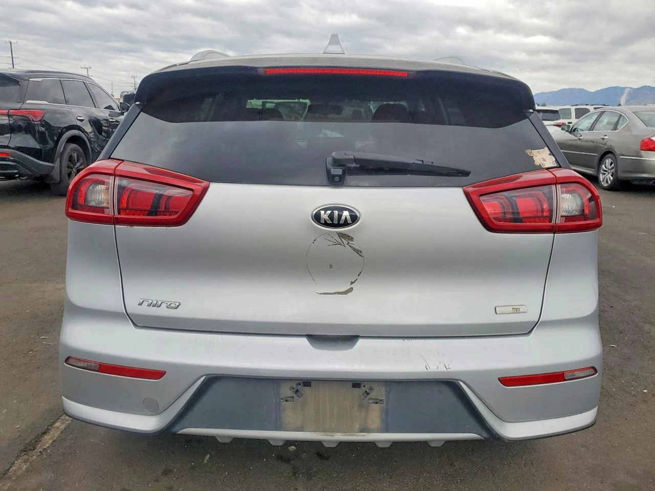 Kia Niro, снимка 11 - Автомобили и джипове - 55752782