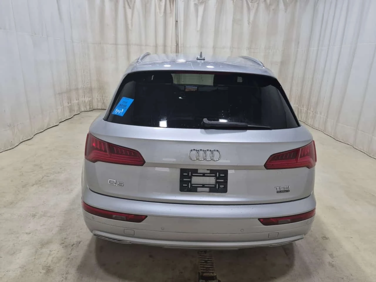 Audi Q5 * KOMFORT * CARFAX * ОПЦИЯ ЗА ФИНАНСИРАНЕ * , снимка 17 - Автомобили и джипове - 55785413