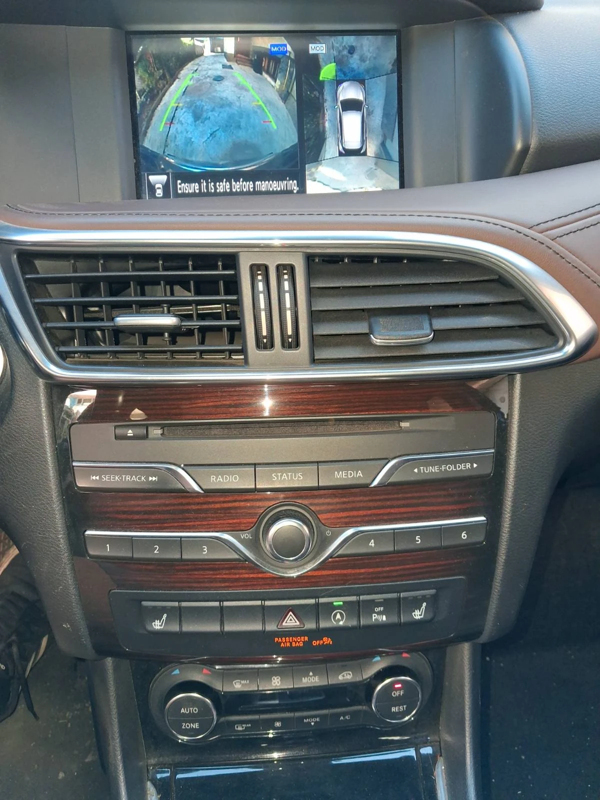 Infiniti QX30 PREMIUM , снимка 11 - Автомобили и джипове - 56037190