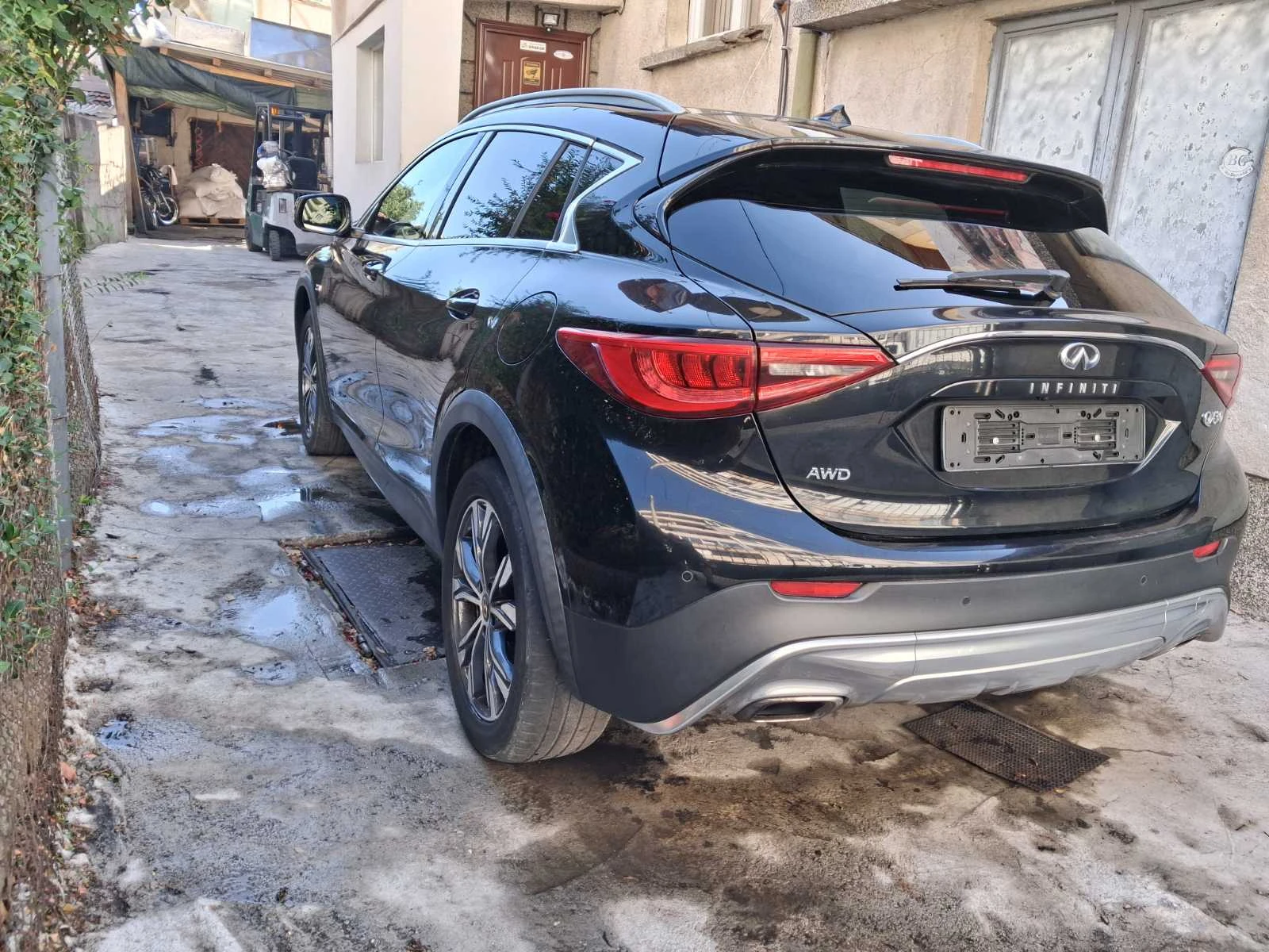 Infiniti QX30 PREMIUM , снимка 4 - Автомобили и джипове - 56037190