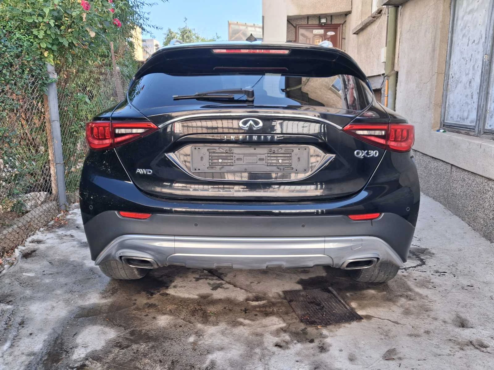 Infiniti QX30 PREMIUM , снимка 6 - Автомобили и джипове - 56037190
