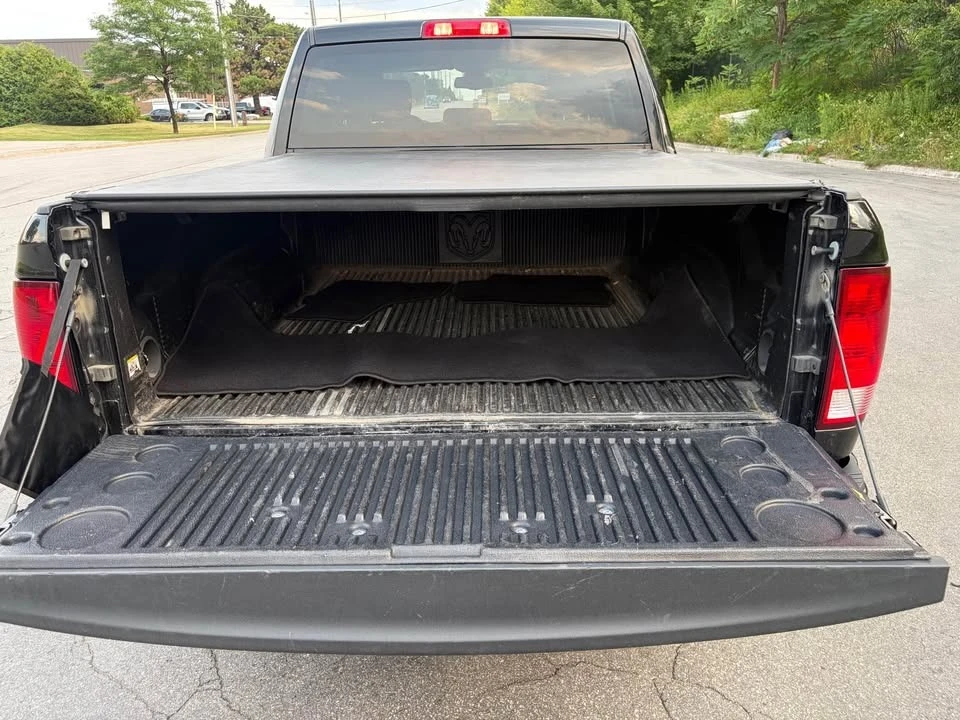 Dodge RAM 1500 / 5.7 HEMI / ЦЕНА ДО БЪЛГАРИЯ С ВСИЧКИ ТАКСИ, снимка 8 - Автомобили и джипове - 56164407