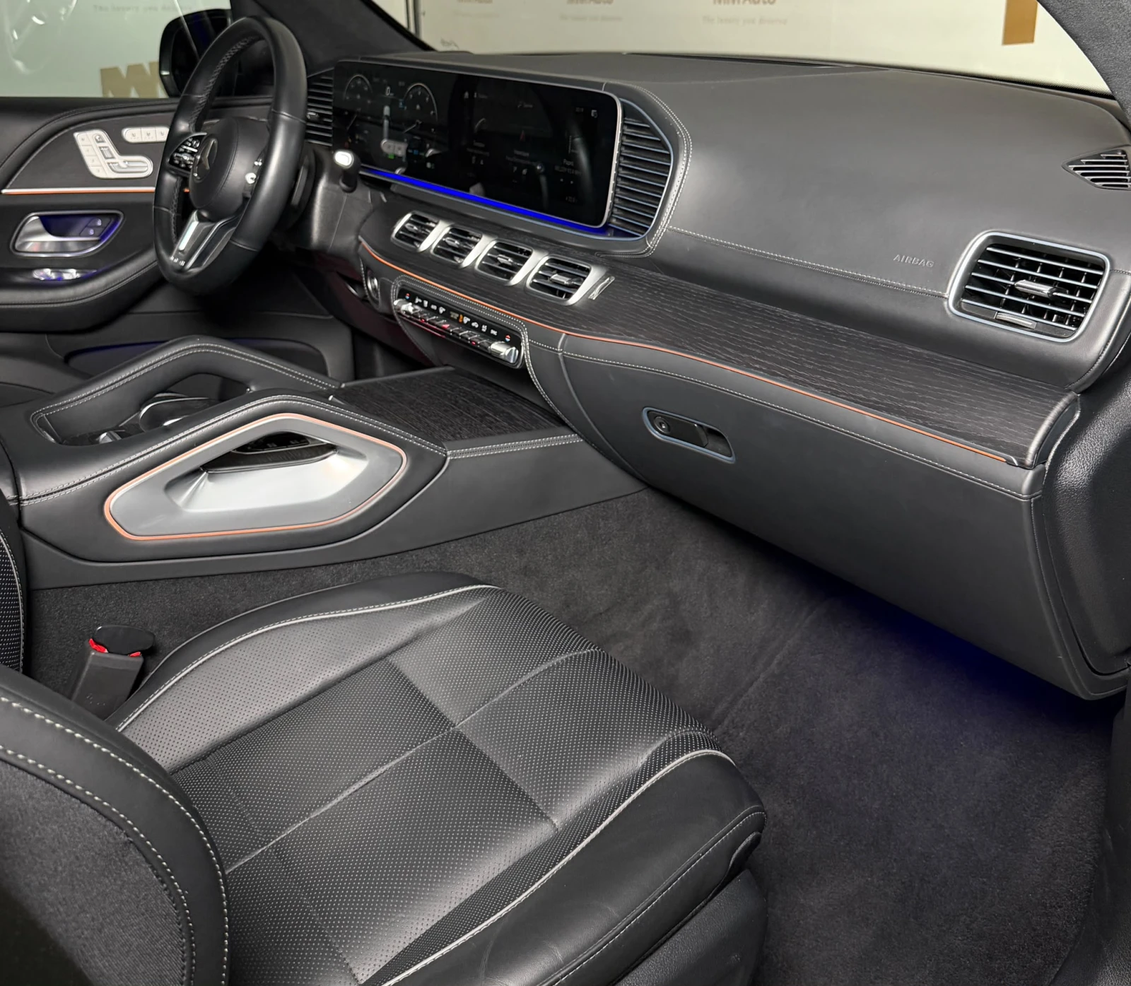 Mercedes-Benz GLS 600 Maybach-Brabus* Carbon* Pano* Burm* HuD, снимка 11 - Автомобили и джипове - 56213731
