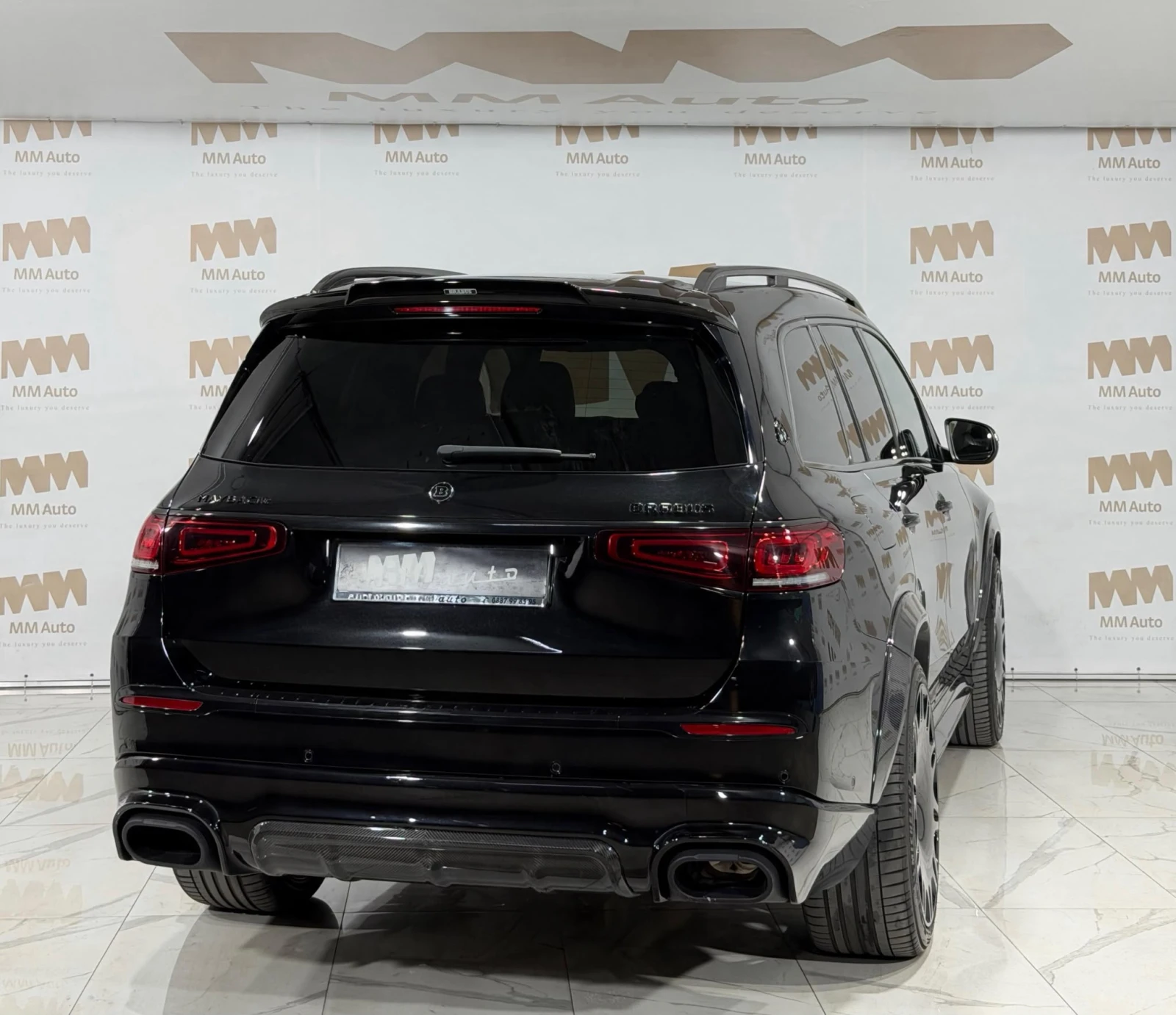 Mercedes-Benz GLS 600 Maybach-Brabus* Carbon* Pano* Burm* HuD, снимка 3 - Автомобили и джипове - 56213731