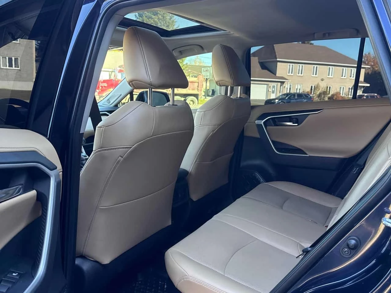 Toyota Rav4 Hybrid Limited/Lane assist/JBL/Ventilated seats | Mobile.bg � ����������� 10