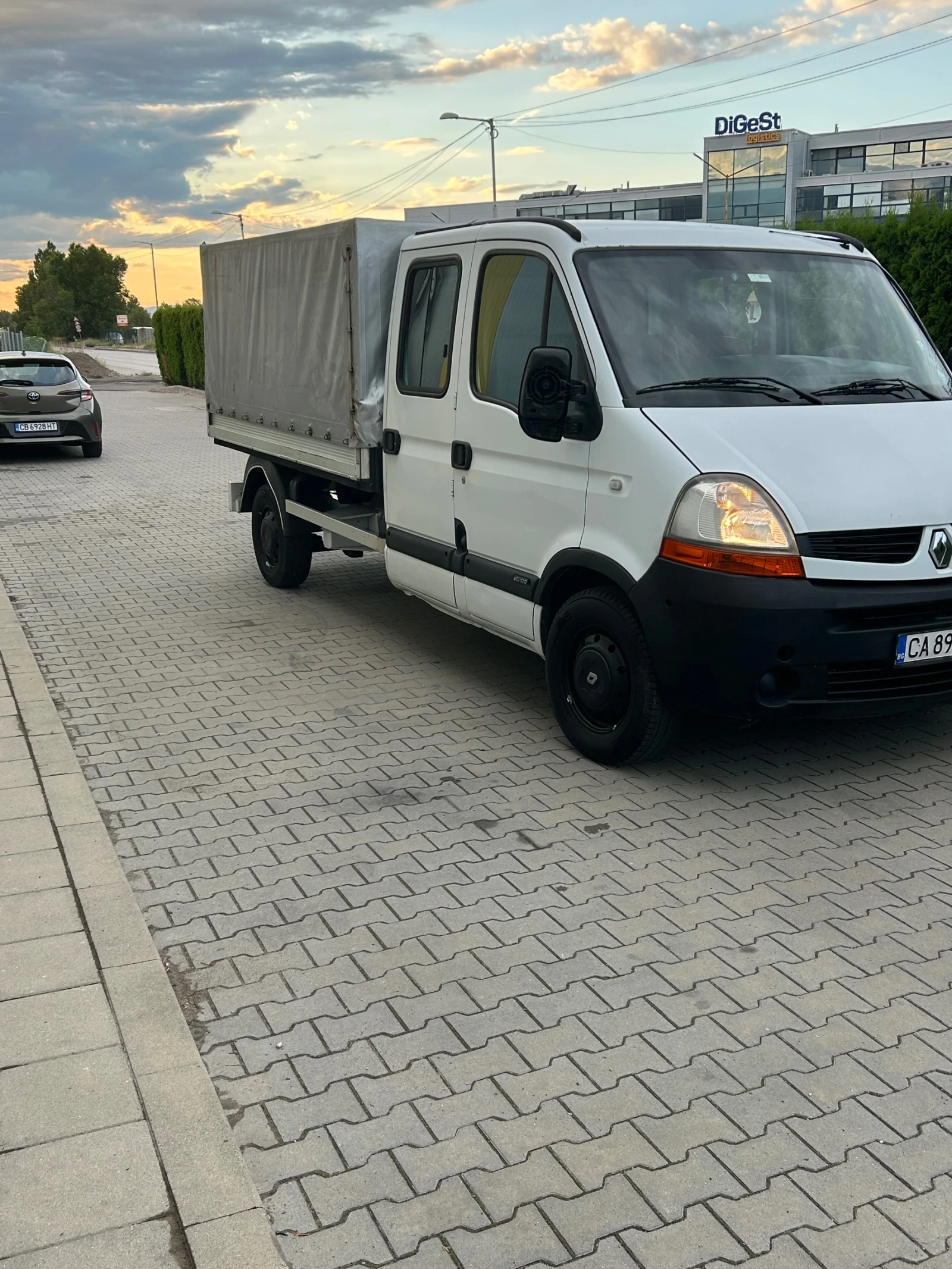 Renault Master 6+ 1 2.90 товарно помещение, снимка 3 - Бусове и автобуси - 55110182