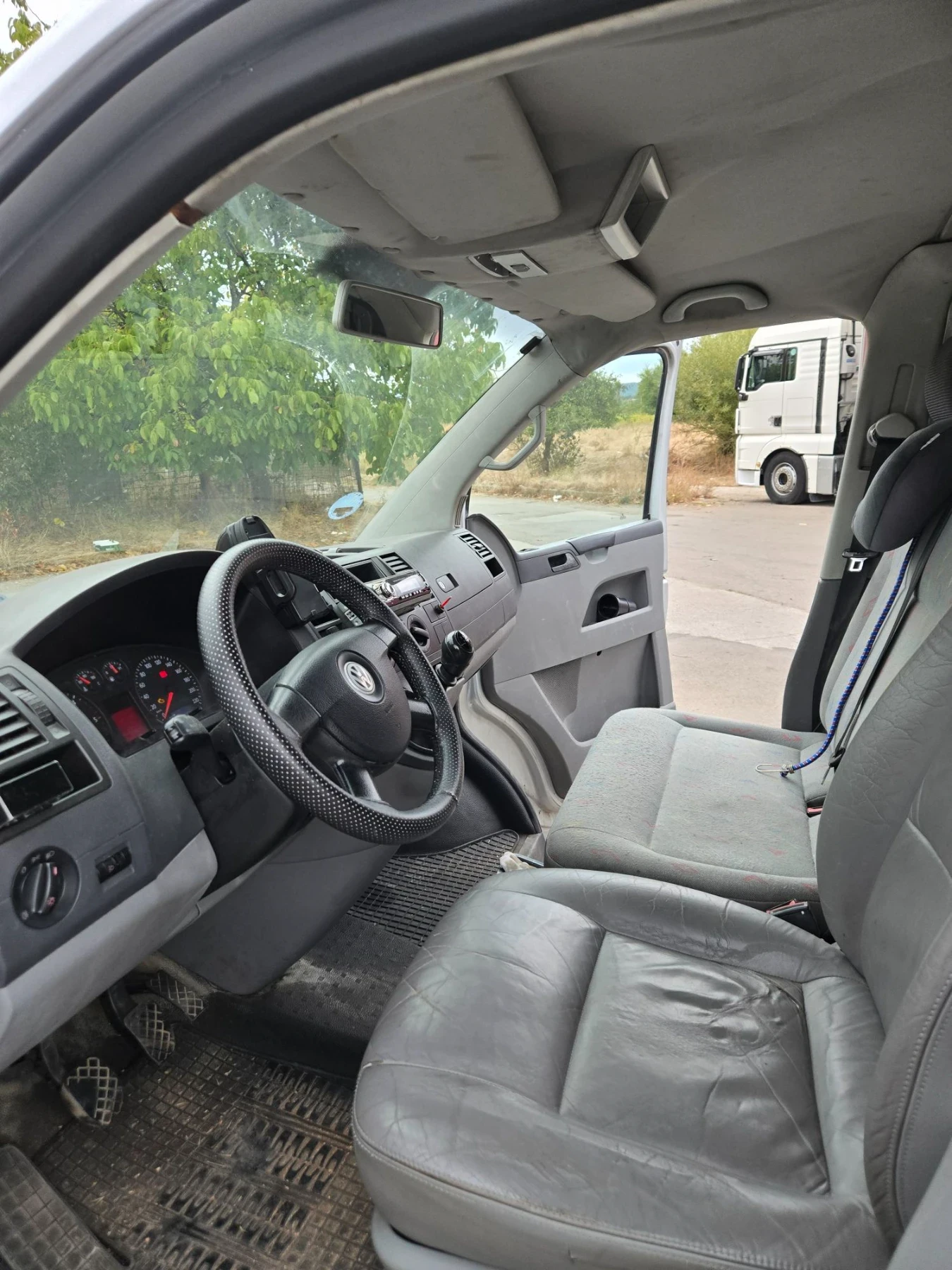 VW Transporter 2.5TDI  174�.�.  4�4  2004�. �������� | Mobile.bg � ����������� 17