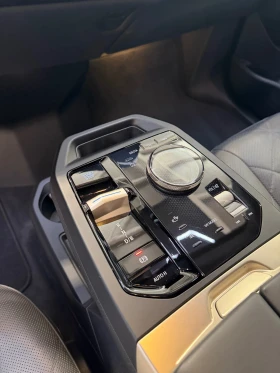 BMW iX 40 xDrive * HARMAN/KARDON* HEAD UP * M PACKET* 360, снимка 7