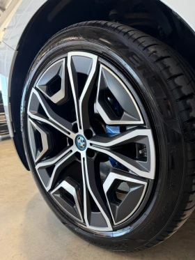 BMW iX 40 xDrive * HARMAN/KARDON* HEAD UP * M PACKET* 360, снимка 15