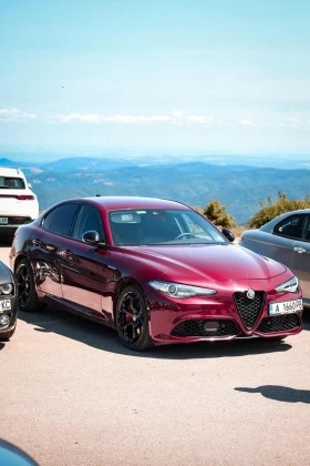 Alfa Romeo Giulia 2.2 VELOCE 4x4 | Mobile.bg    11