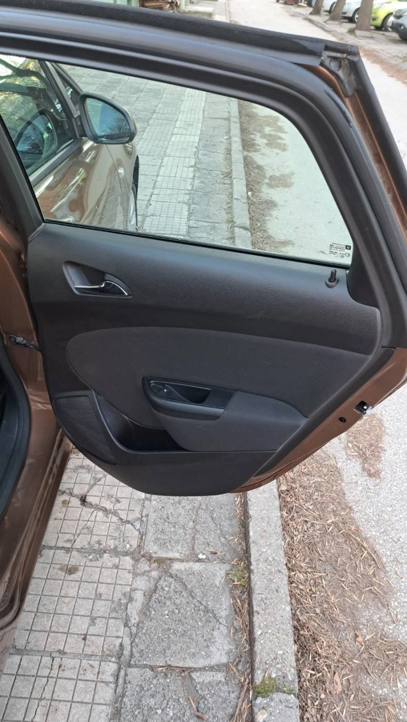 Opel Astra J, снимка 11 - Автомобили и джипове - 43585242