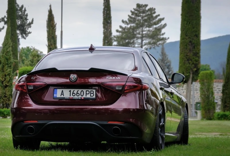 Alfa Romeo Giulia 2.2 VELOCE 4x4, снимка 2 - Автомобили и джипове - 47754467