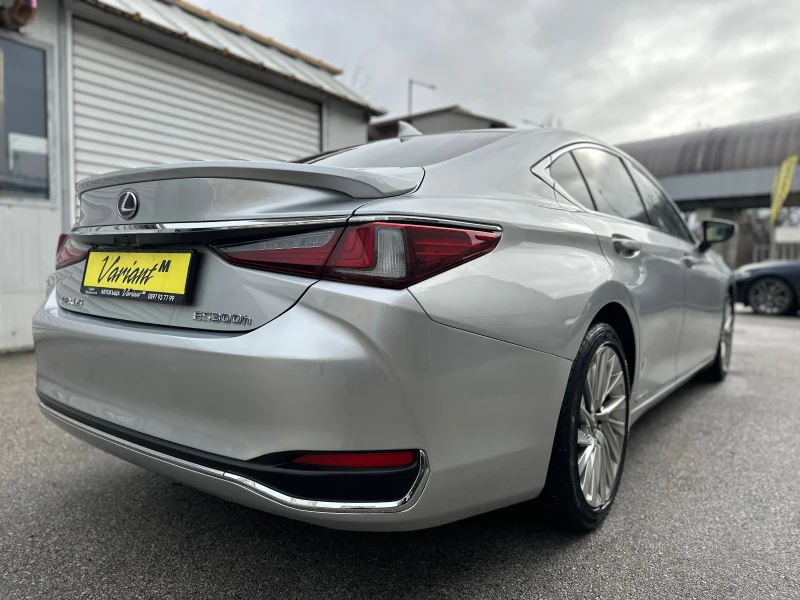 Lexus ES 300 H* Luxury* 2021* ГАРАНЦИОНЕН* * , снимка 6 - Автомобили и джипове - 48195693