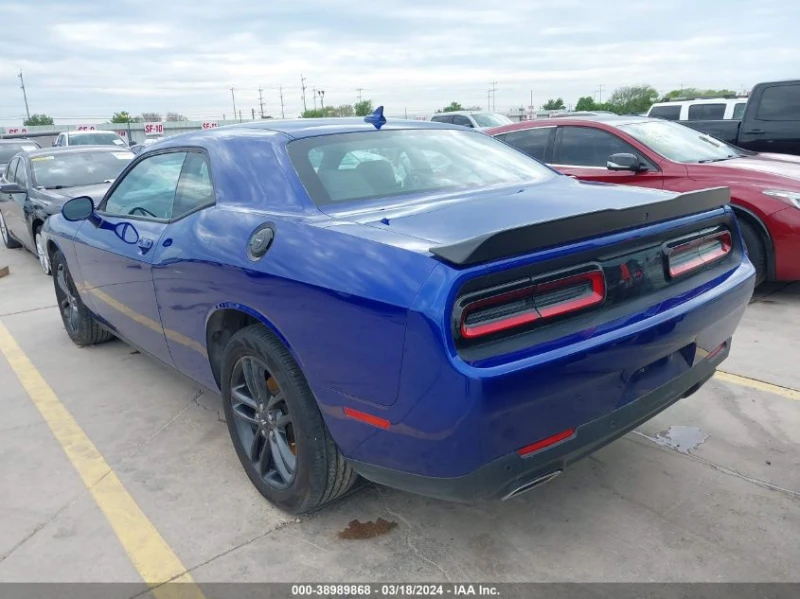 Dodge Challenger 3.6L V-6 DOHC, VVT, 305HP All Wheel Drive, снимка 7 - Автомобили и джипове - 48257635