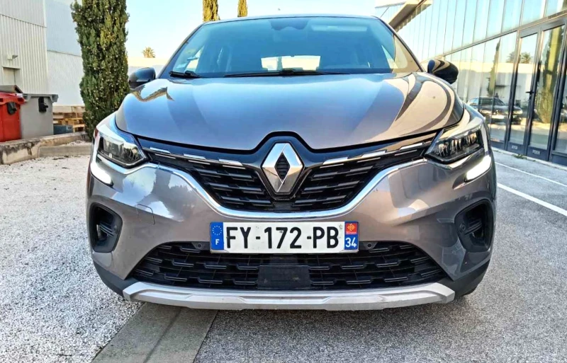 Renault Captur AUTOMATIC, снимка 2 - Автомобили и джипове - 49025948