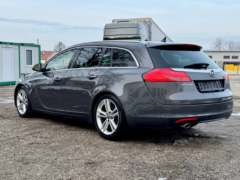 Opel Insignia, снимка 5 - Автомобили и джипове - 49305645