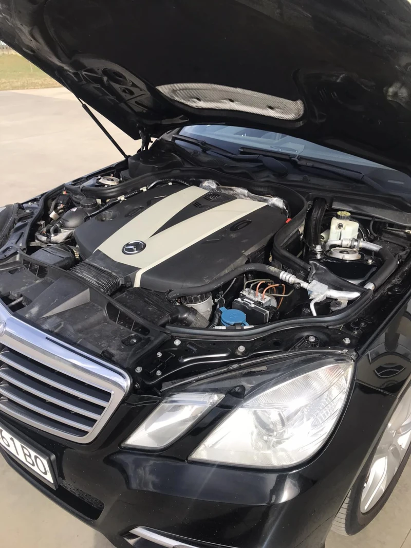 Mercedes-Benz E 350 Комби, снимка 11 - Автомобили и джипове - 49547588