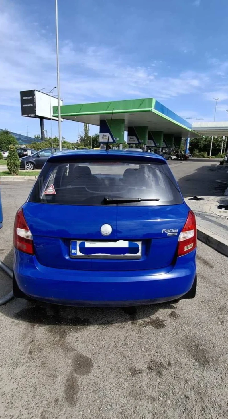 Skoda Fabia 1.2 petrol 69 hp MT5, снимка 2 - Автомобили и джипове - 52939651