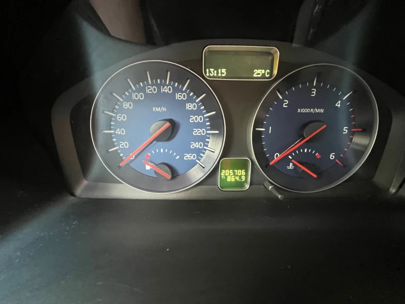 Volvo V50 R-DESIGN, снимка 8 - Автомобили и джипове - 52230060