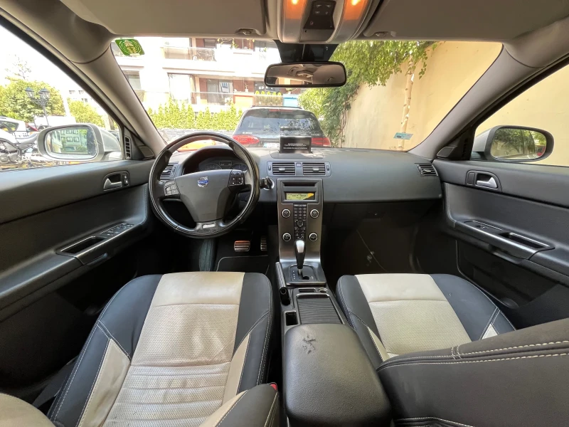 Volvo V50 R-DESIGN, снимка 6 - Автомобили и джипове - 52230060