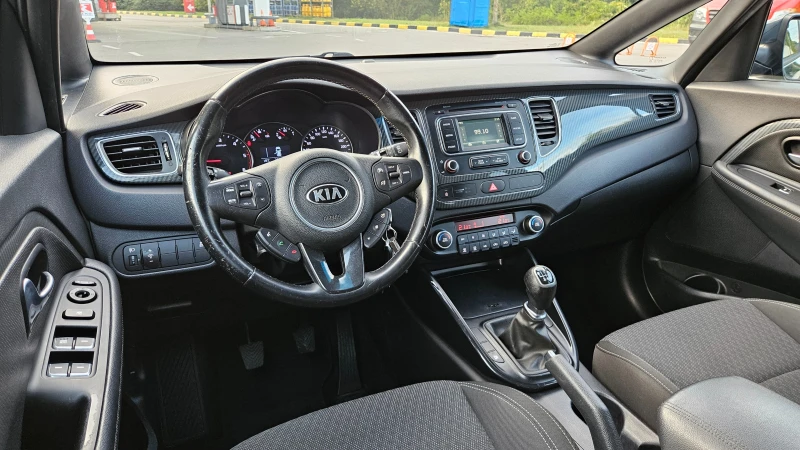 Kia Carens 1.7 CRDI FACELIFT/NAVIG/7mesta/2018g, снимка 9 - Автомобили и джипове - 51749165