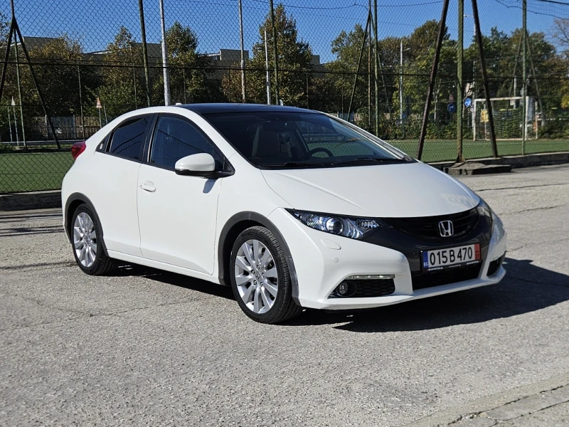 Honda Civic 1.8i-VTEC Keyless NAVI Panorama, снимка 3 - Автомобили и джипове - 52143545