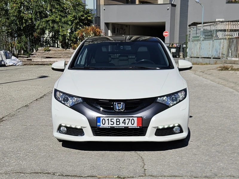 Honda Civic 1.8i-VTEC Keyless NAVI Panorama, снимка 2 - Автомобили и джипове - 52143545