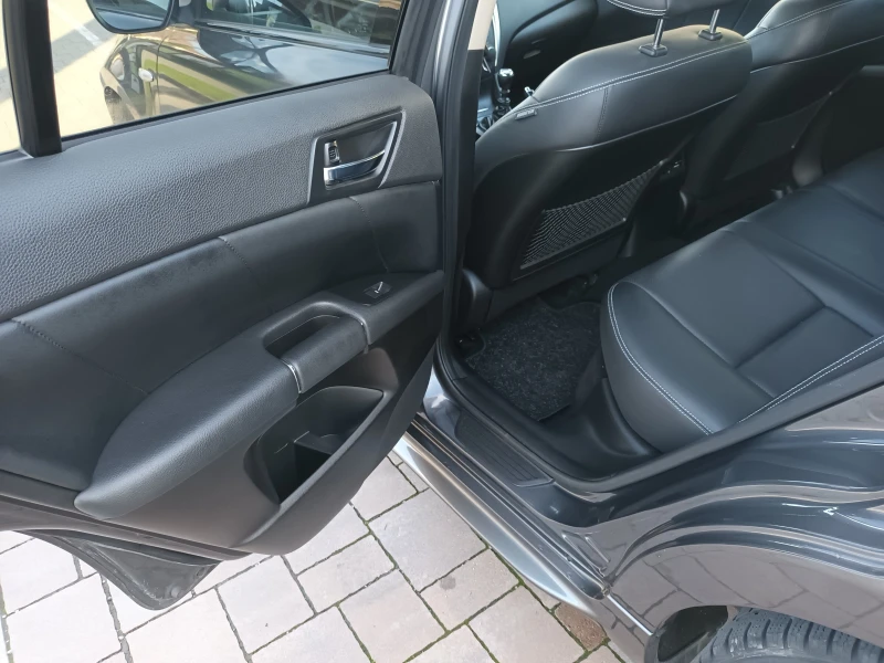 Suzuki Kizashi 2.4 GL INDIVIDUAL, снимка 9 - Автомобили и джипове - 52859205
