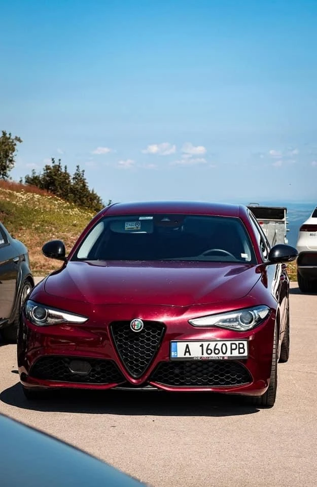 Alfa Romeo Giulia 2.2 VELOCE 4x4, снимка 12 - Автомобили и джипове - 47754467