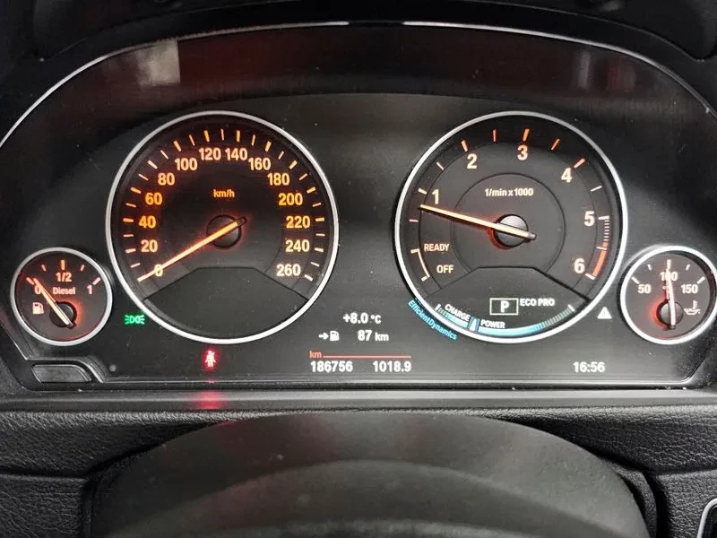BMW 320 d, снимка 8 - Автомобили и джипове - 54593039