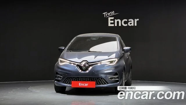Renault Zoe, снимка 3 - Автомобили и джипове - 56390501