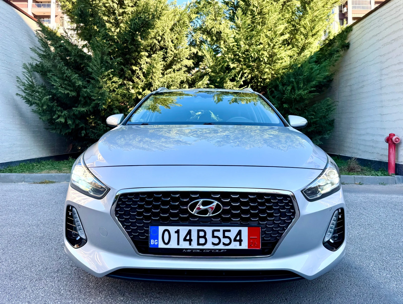 Hyundai I30 1.6CRDI NAVI CAR PLAY KAMERA KOJA LED KEYLESS-GO - изображение 2