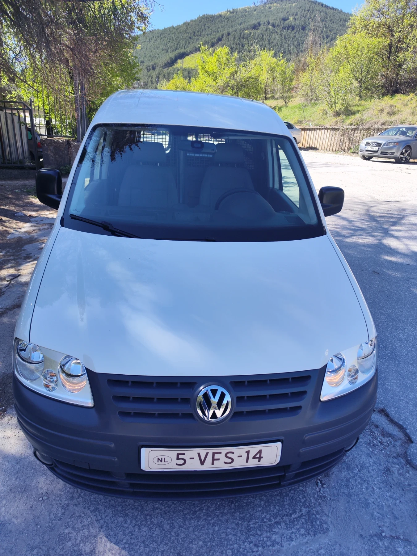 VW Caddy  - изображение 3