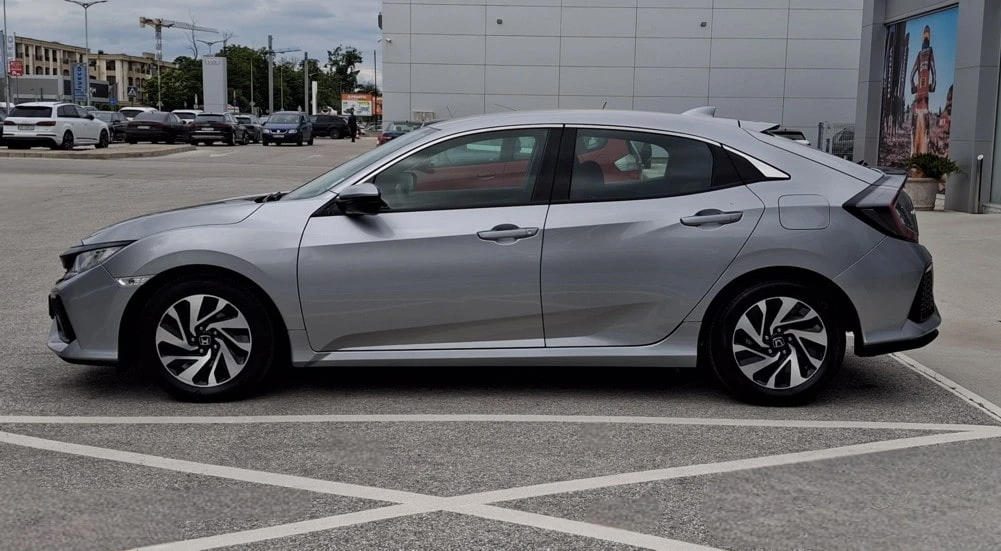 Honda Civic 1.0 VTEC Comfort Turbo MT - изображение 9