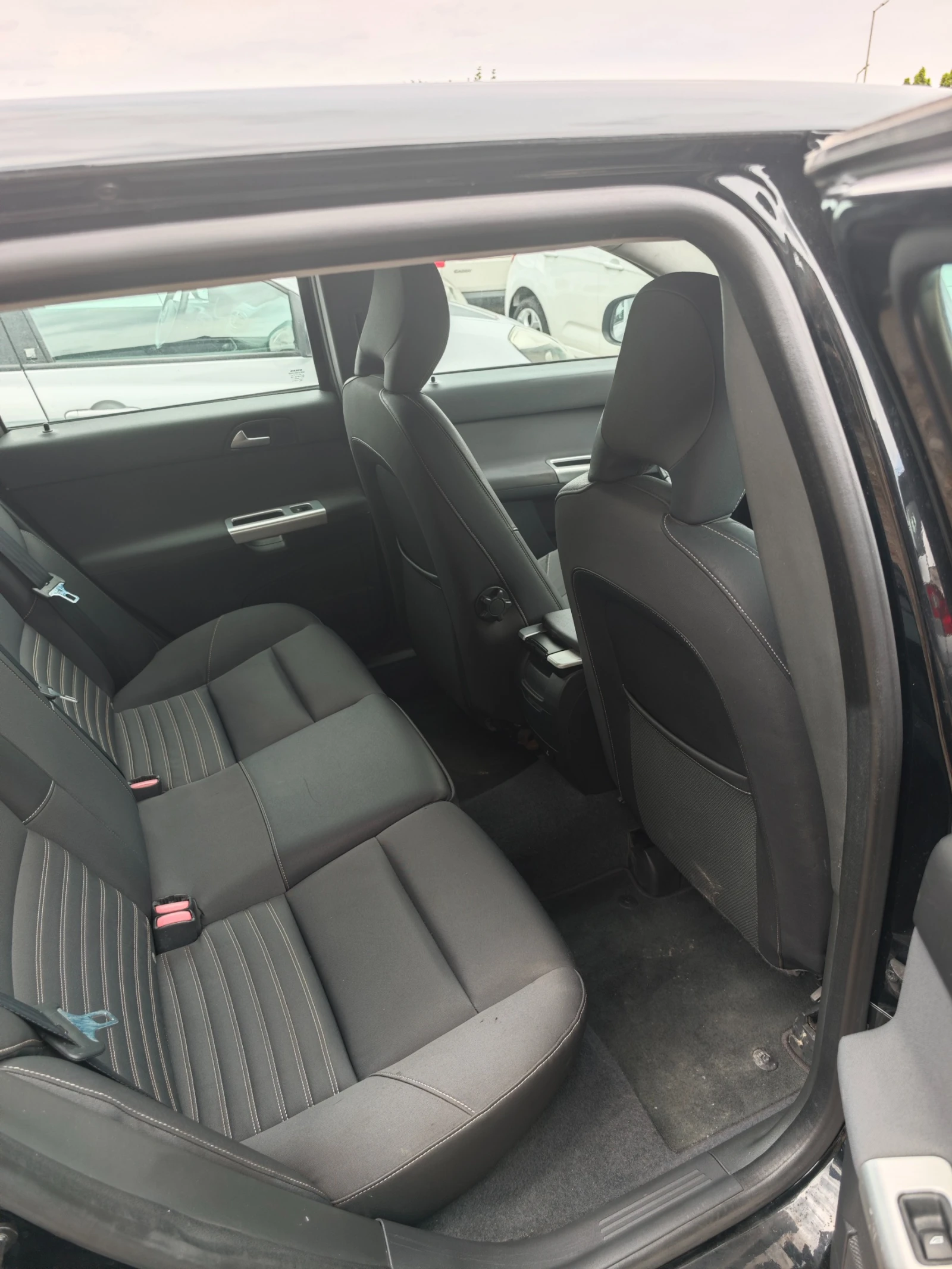 Volvo V50 1.6TDI  - изображение 7