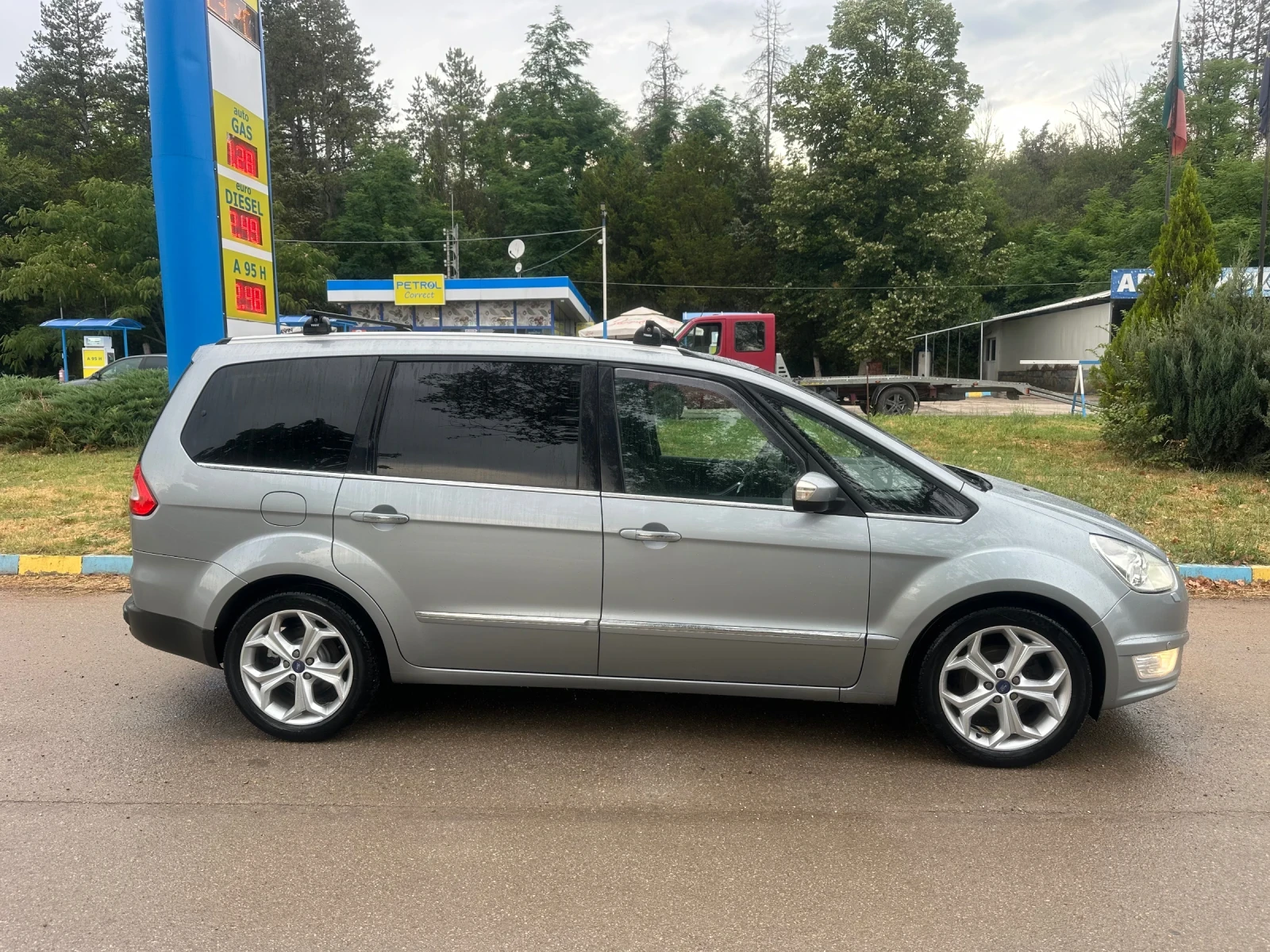 Ford Galaxy 2.0 TDCI 140kc  - изображение 3