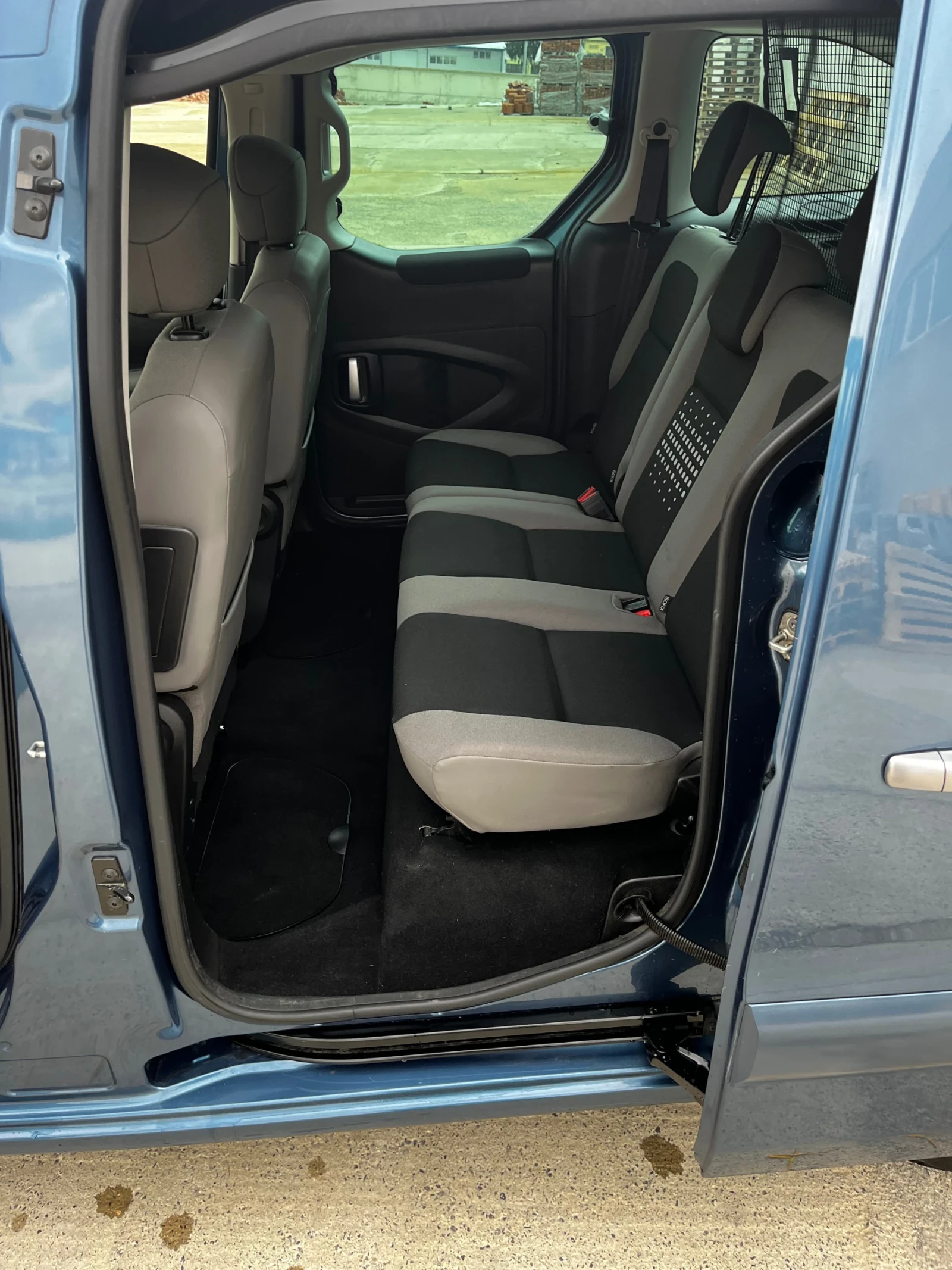 Citroen Berlingo Multispace PureTech HOBBY edition - изображение 10