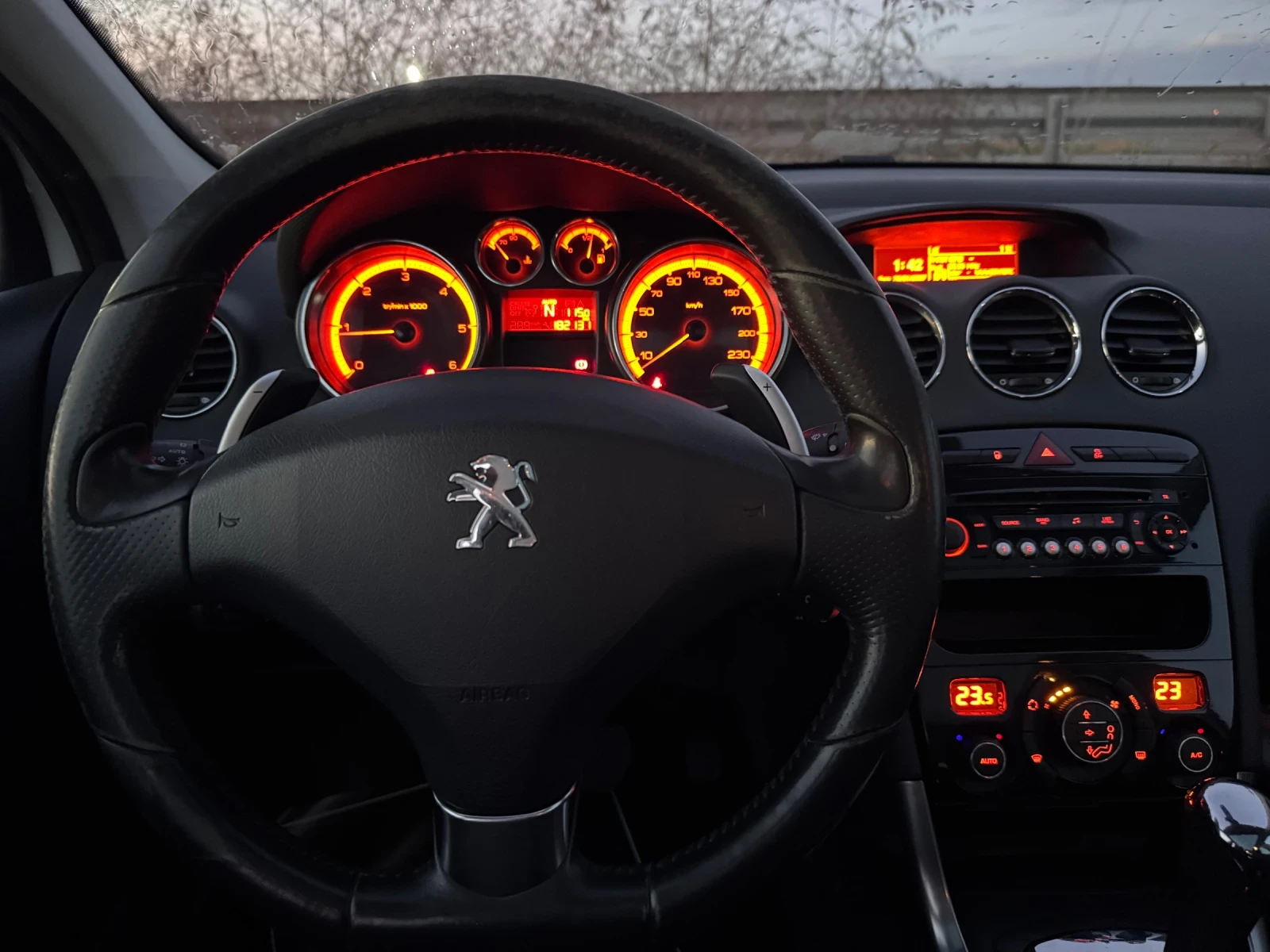 Peugeot 308 1.6hdi 112kc Facelift* Panorama* Pdc* Cruise contr | Mobile.bg � ����������� 16