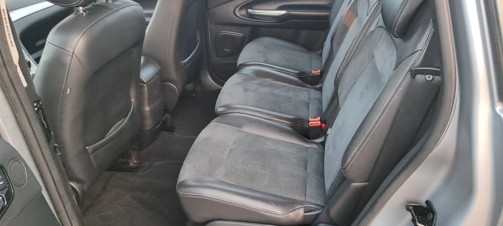 Ford S-Max 2.0DIESEL - изображение 8