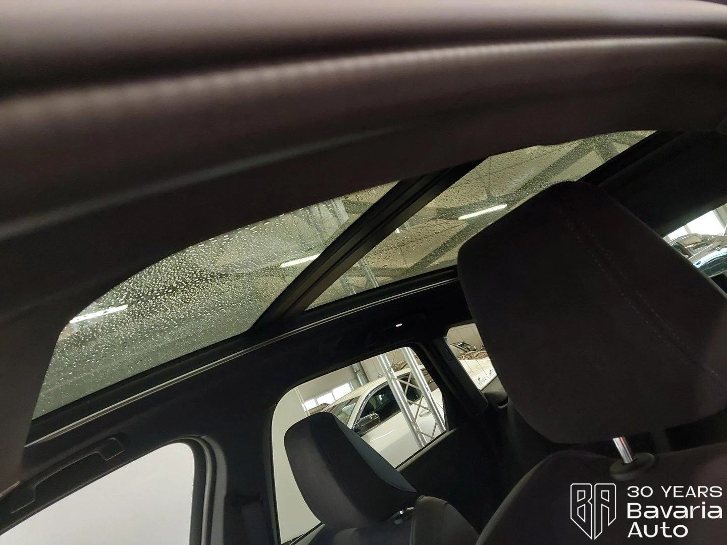 BMW 220 i Active Tourer M Sport Paket Steptronic - изображение 9