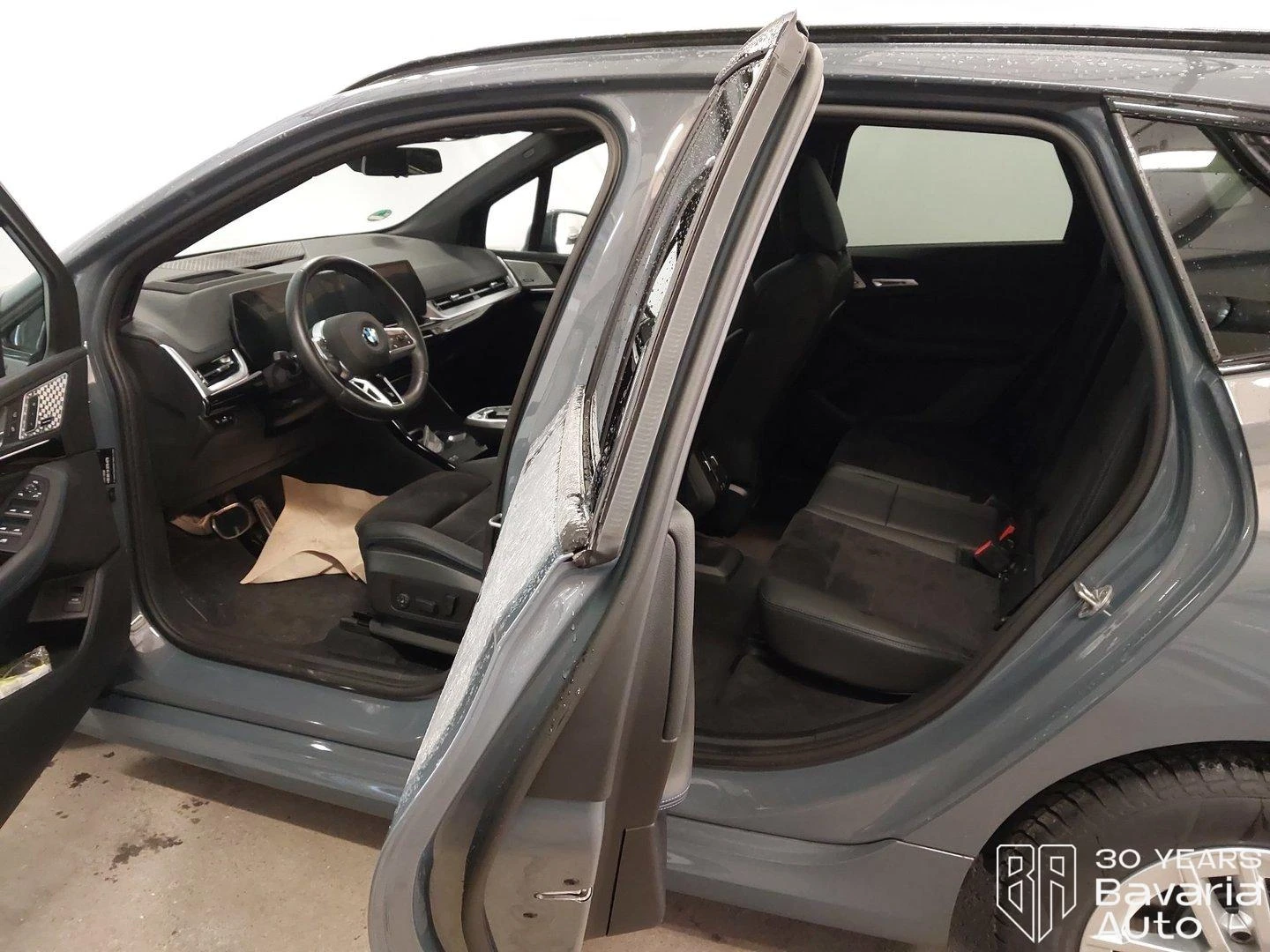 BMW 220 i Active Tourer M Sport Paket Steptronic - изображение 5