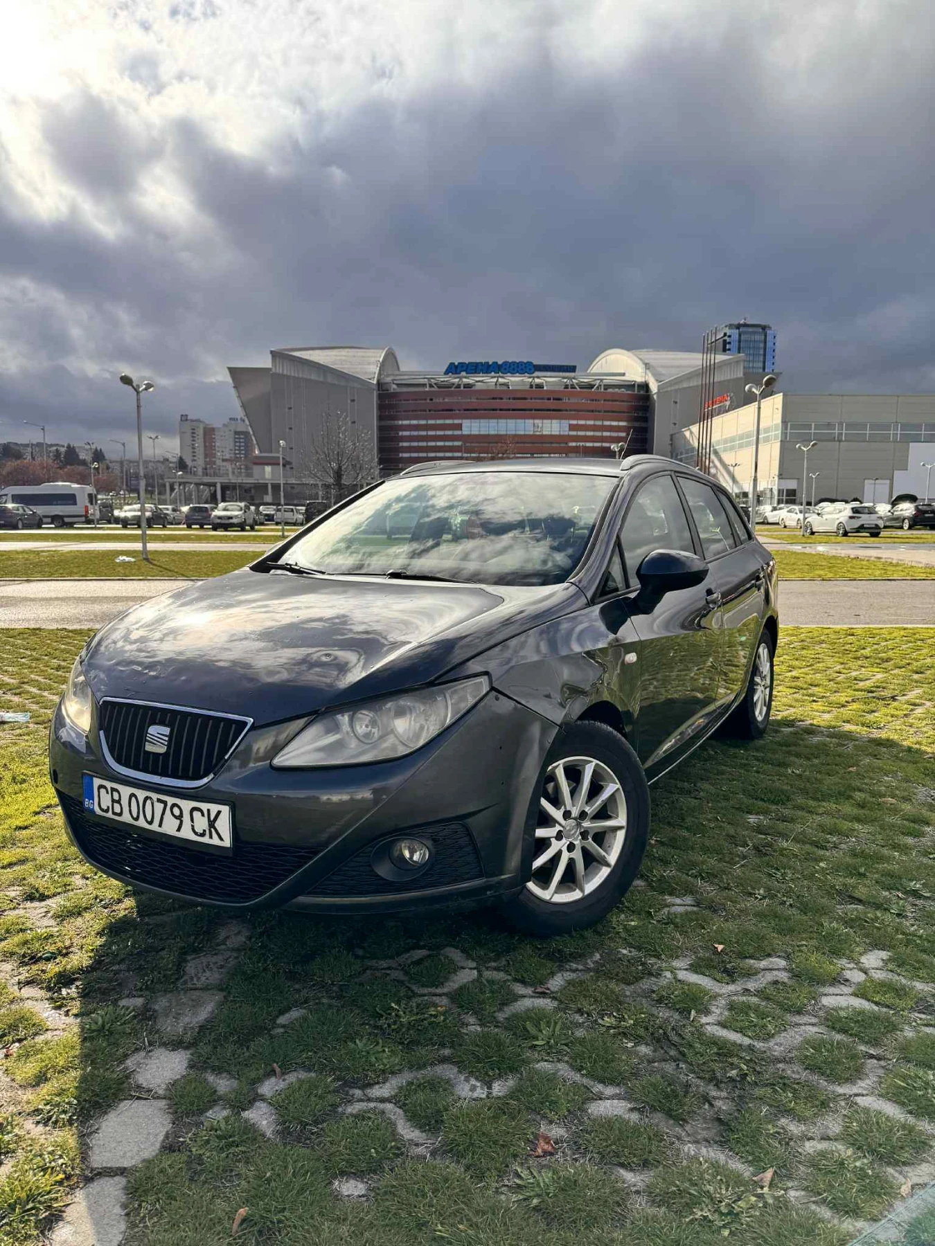 Seat Ibiza Комби, снимка 3 - Автомобили и джипове - 53990669