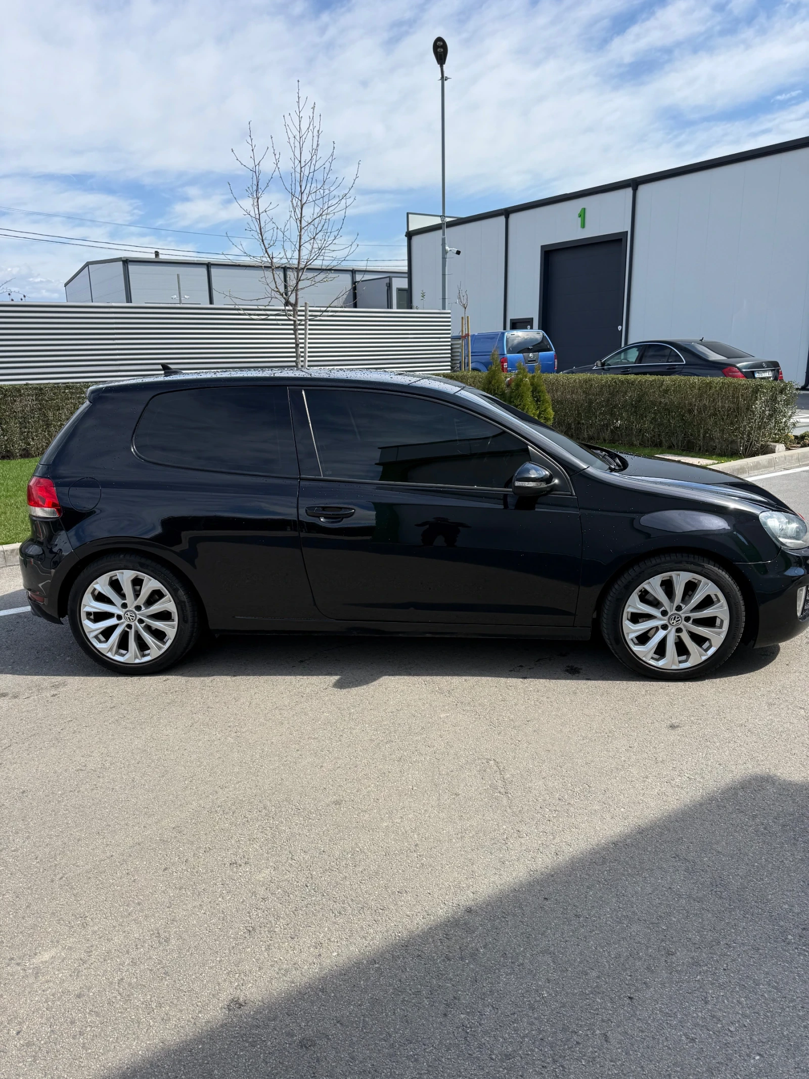 VW Golf, снимка 3 - Автомобили и джипове - 54124368